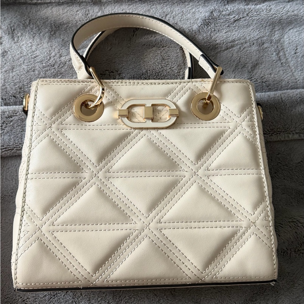 Elegant Cream Quilted Handbag